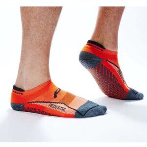 Pedestal Training socks, One Pair, Size Medium, Orange color